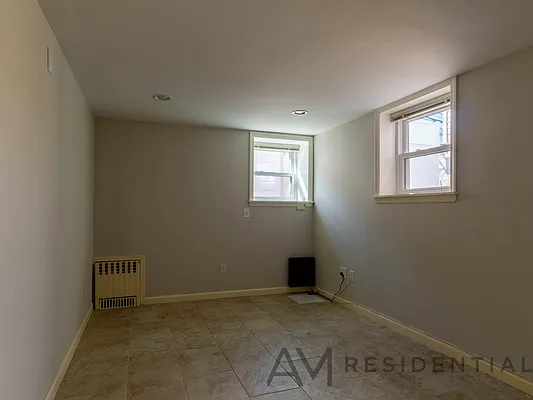 Rented by AM Residential | media 8