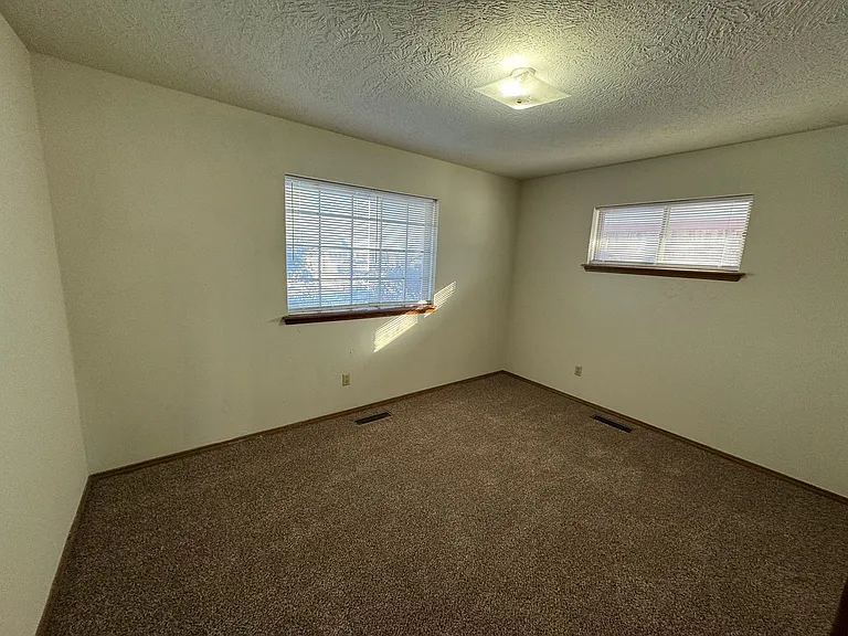 1826 Beverly Hls — Photo 23
