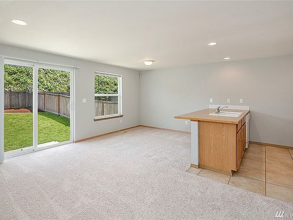 2nd image of 15223 41st Ave E