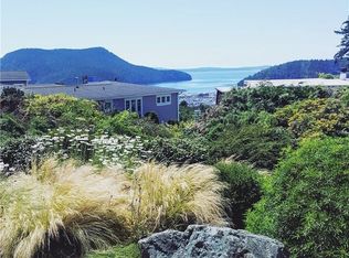 1908 Piper Cir, Anacortes, WA 98221