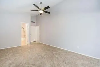 409 E Topeka Dr — Photo 27
