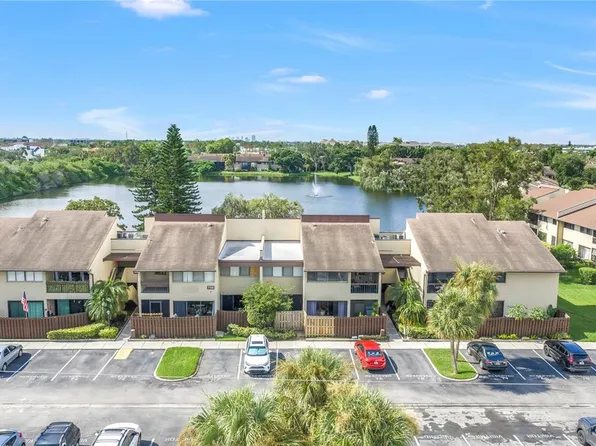 750 N VILLAGE DRIVE N #105, ST PETERSBURG, FL 33716