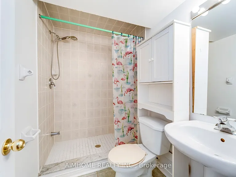 340 Kittridge Rd — Photo 32