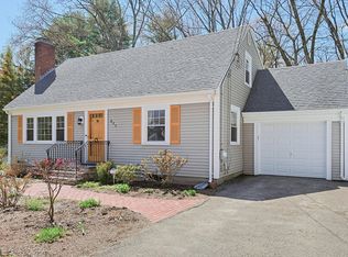 485 Central St, Holliston, MA 01746
