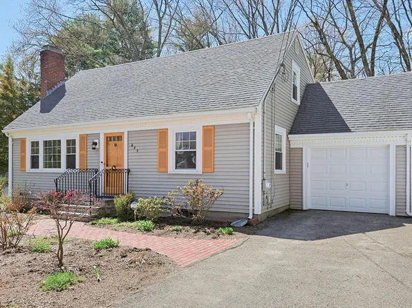 485 Central St, Holliston, MA 01746