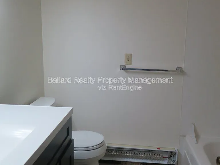 2610 NW 56th St #202 — Photo 8