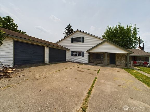 2nd image of 718 Gray Ave