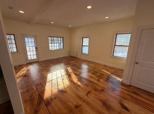 25 Brook St, Brattleboro, VT 05301