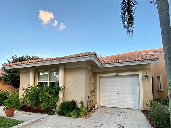 5th image of 327 E Coral Trace Cir