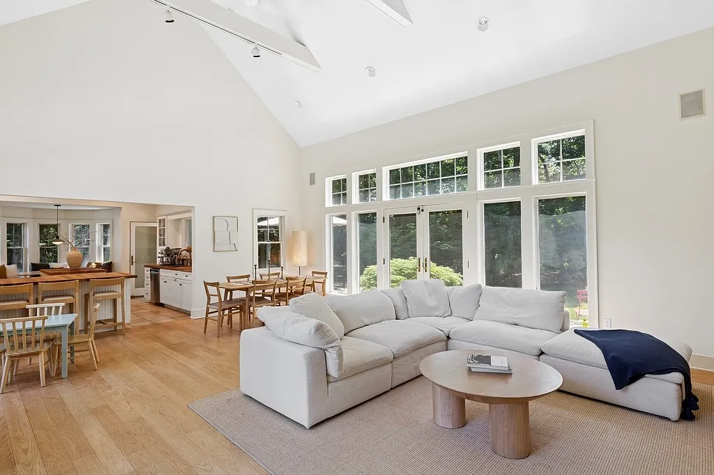 Shelter Island Retreat — Photo 3