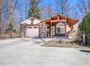 511 Vineland Rd, Bay Village, OH 44140