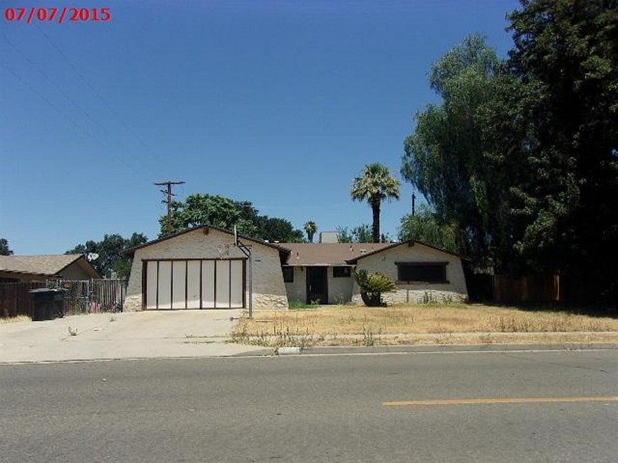 1st image of 940 W Mulberry Dr