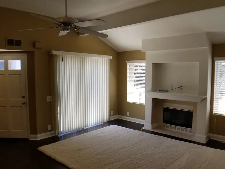 112 Corsica Dr — Photo 9