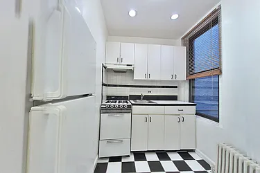 Rented by CitySites Real Estate Group