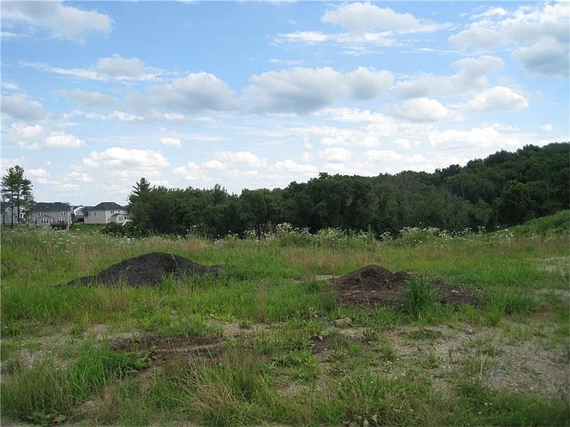 1st image of 317 Spindle Ct