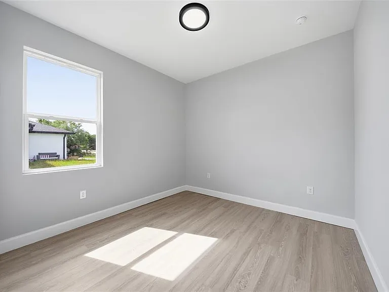 13443 Kaplan Ter — Photo 17