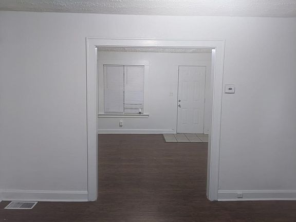 5th image of 1274 E 17th Ave