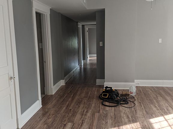 4th image of 3512 Mozart Ave #2