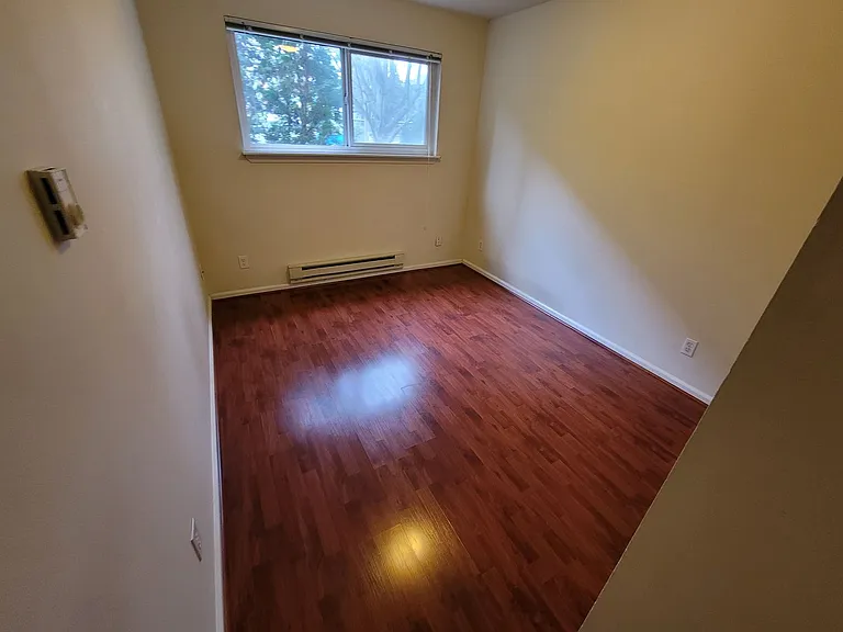 Russell/Central Park in the Heart of Ballard — Photo 101
