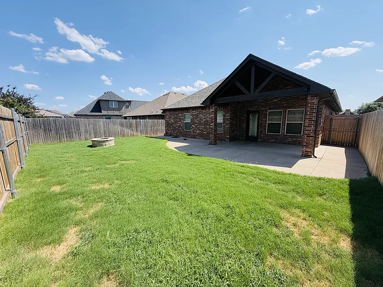 18224 Bridlington Dr — Photo 14