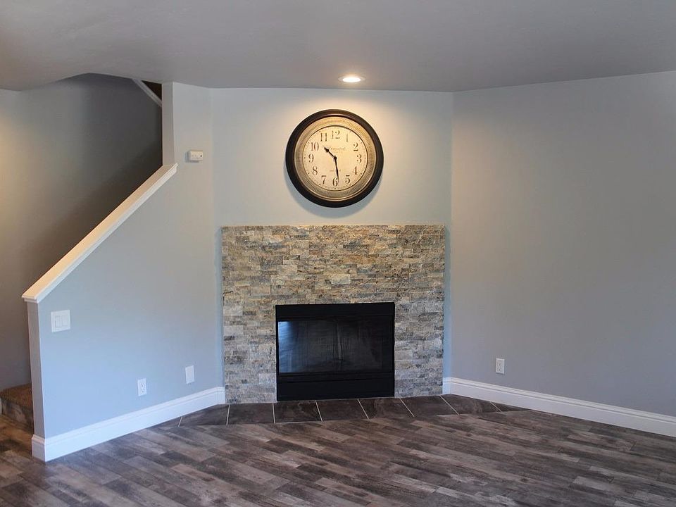 1st image of 3144 Quad Ln