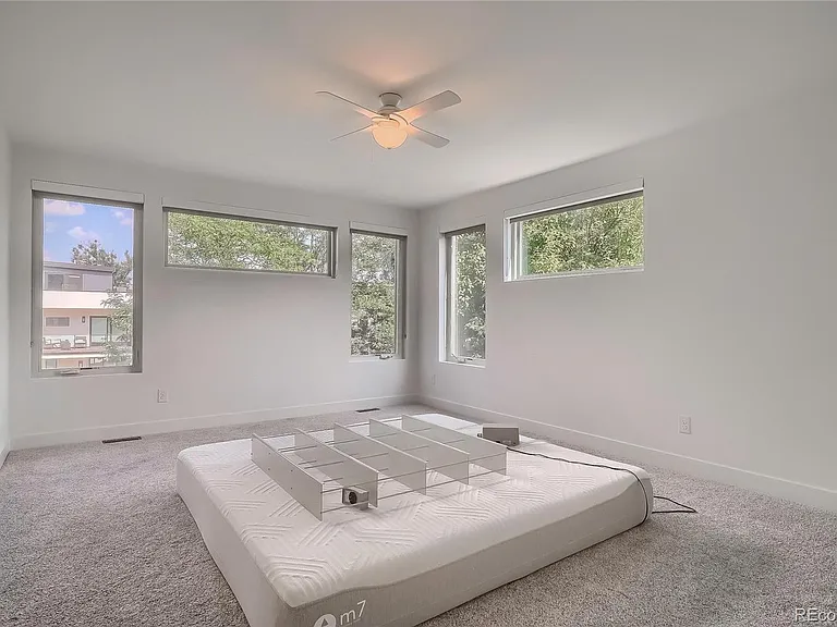 3445 Wyandot St — Photo 22