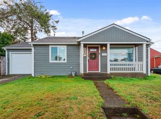 1093 Flanagan Ave, Coos Bay, OR