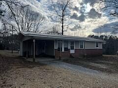 3rd image of 102 Harbor Dr