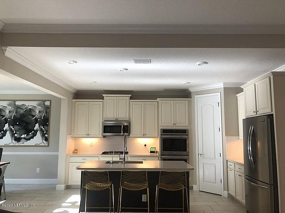 4th image of 90 Lazo Ct