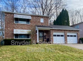 1857-1859 Cromwell Dr, Akron, OH 44313