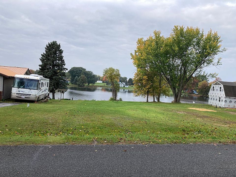 2nd image of E Shore Dr #215