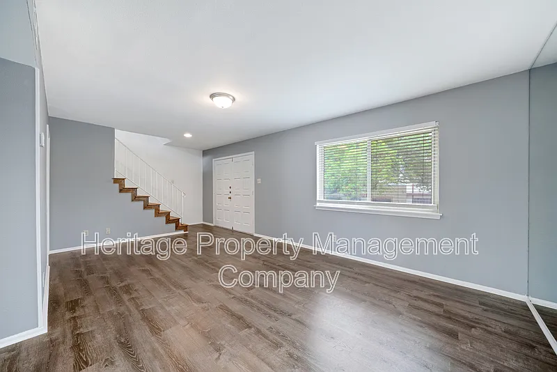 3 bed, 2.5 bath, 1750 sqft, $1,450 — Photo 4