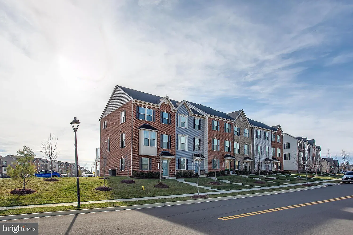 3 bed, 2176 sqft, $3,800 — Photo 2