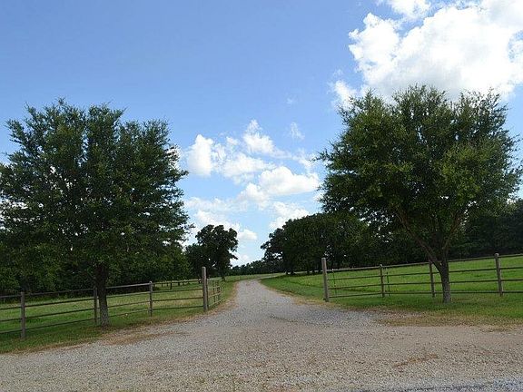 3rd image of 352 Private Road 2688