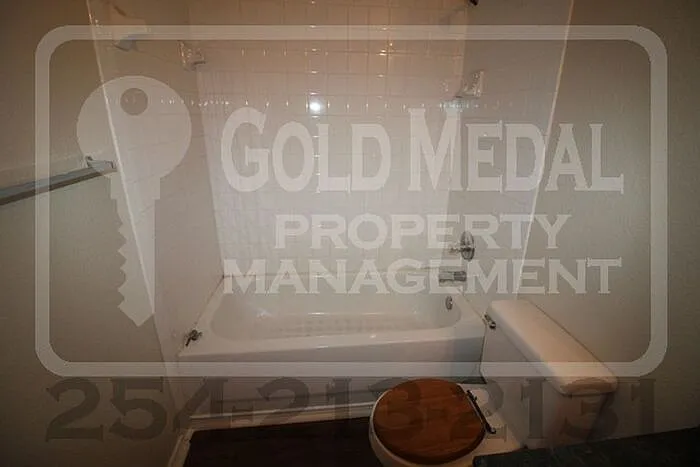 3401 Barcelona Dr #C — Photo 14