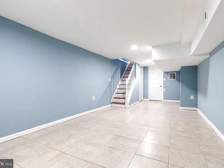 112 N Decker Ave — Photo 30