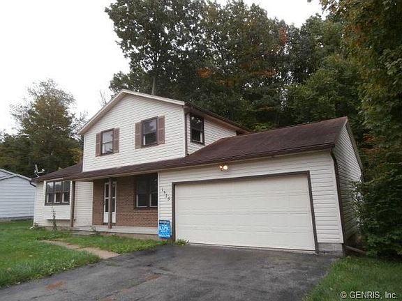 2nd image of 1375 Brookedge Dr