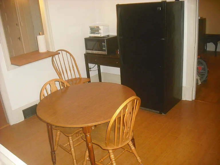 210 Stratford Ave #1 — Photo 12