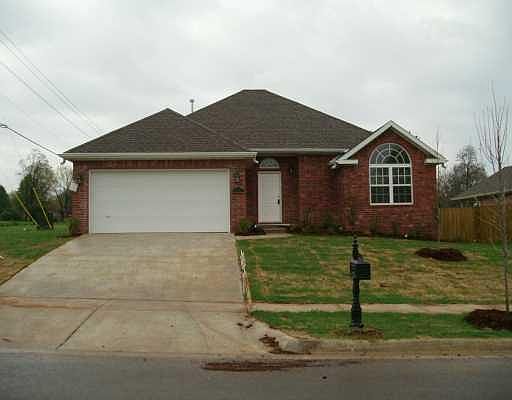 1st image of 3435 Clearwood Dr