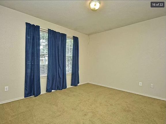 3rd image of 2817 Deerfern Ln