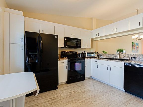 3rd image of 15011 Arbor Lakes Dr E #8