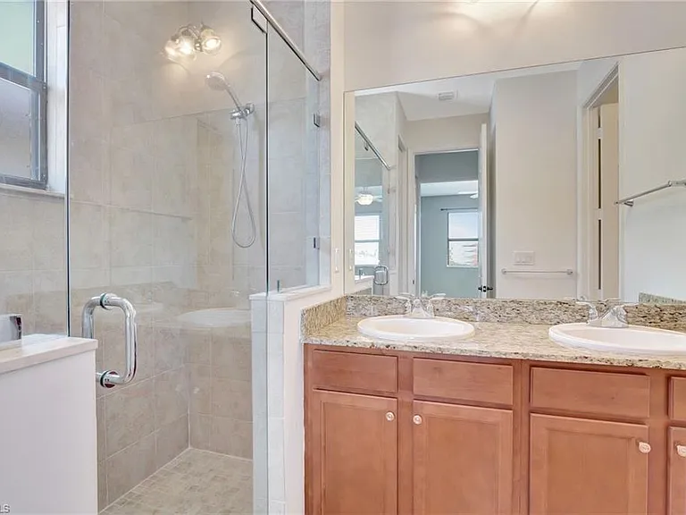 5374 Ferris Ave — Photo 25