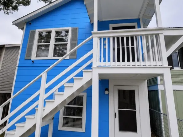 4724 Avenue Q 1/2, Galveston, TX 77551