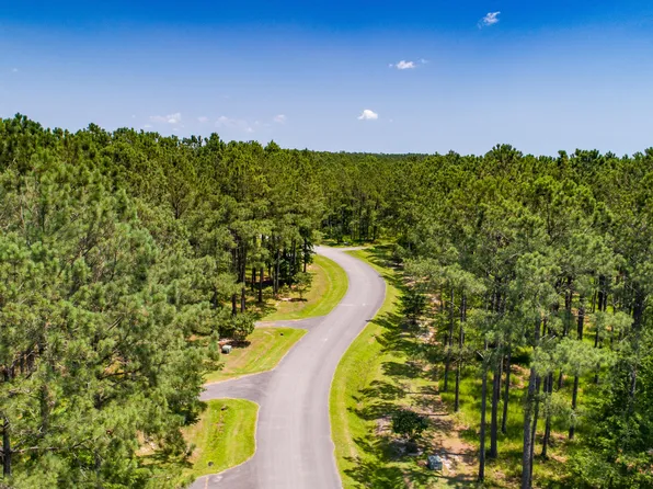 29 Madison Avenue, Oriental, NC 28571