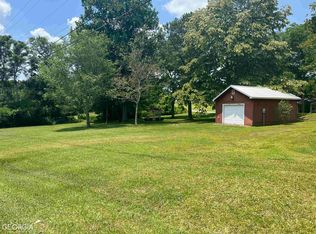 48 Roopville Veal Rd, Roopville, GA 30170