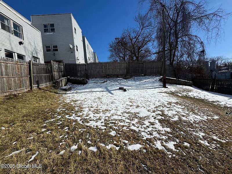 5th image of 43 Oakwood Avenue