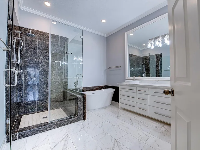 34 Waugh Dr #D — Photo 25