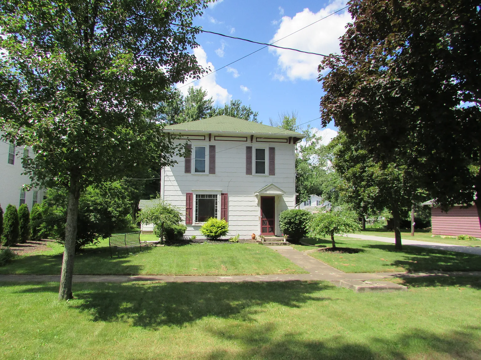 33 W Front St photo 1