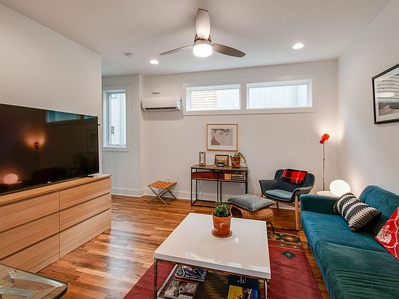 5th image of 2513 White Ave #8