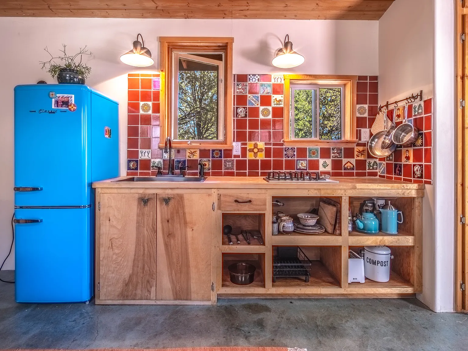 4 bed, 3000 sqft, $4,000 — Photo 2